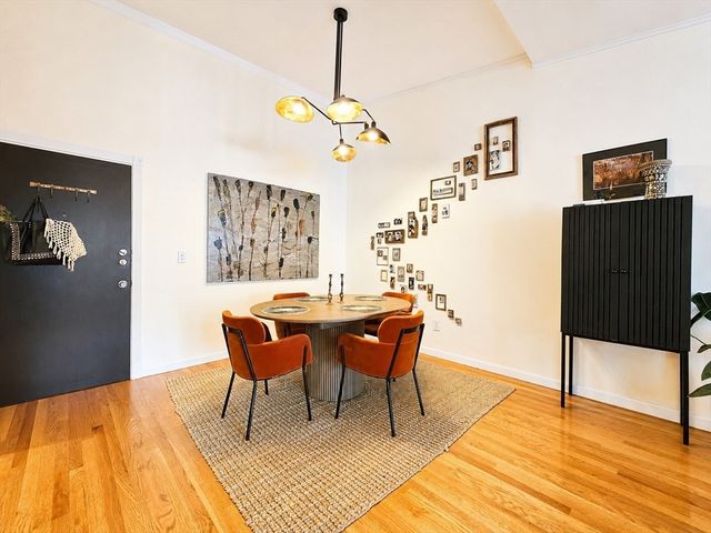 55 Broadlawn Park 16B, Boston, MA 02467