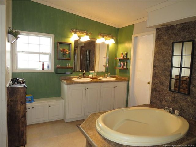 85 Country Walk Lane, Sanford, NC 27332