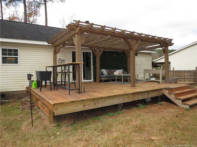 85 Country Walk Lane, Sanford, NC 27332