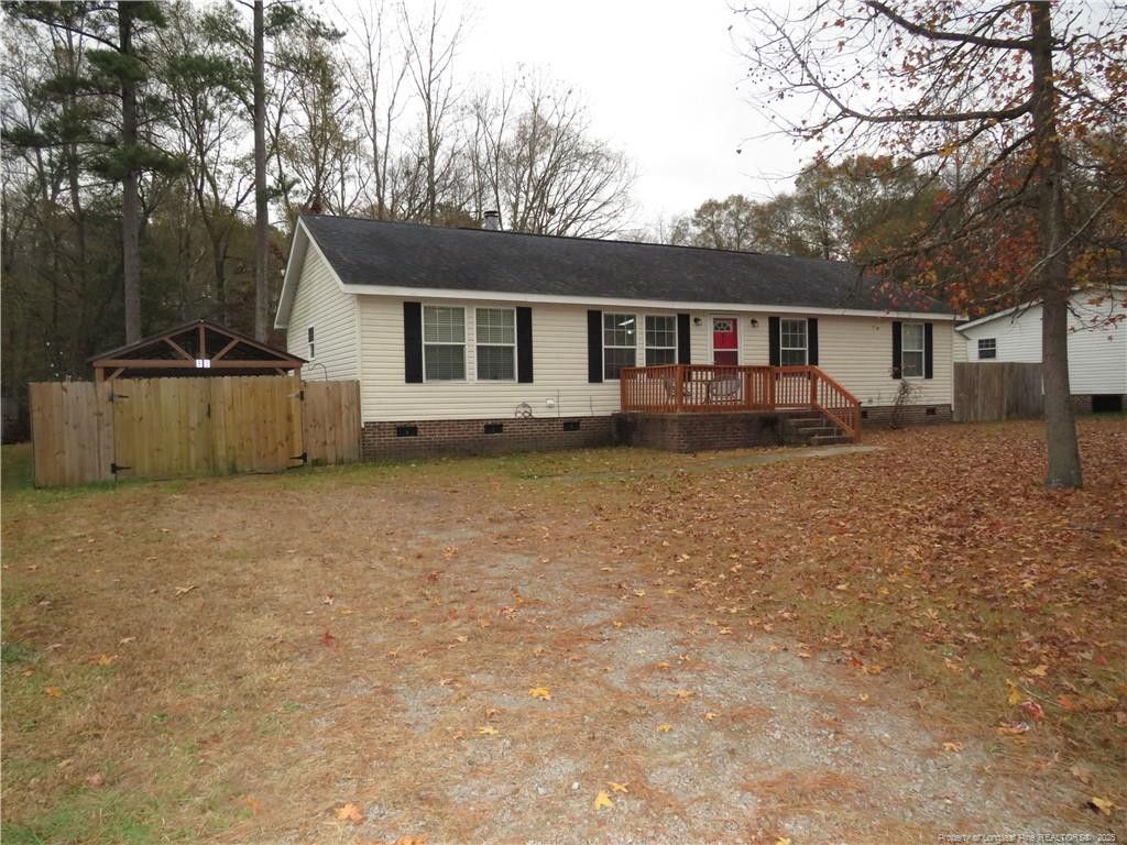 85 Country Walk Lane, Sanford, NC 27332