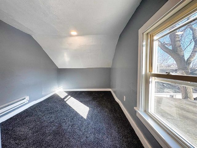 705 11TH AVENUE, Menominee, MI 49858