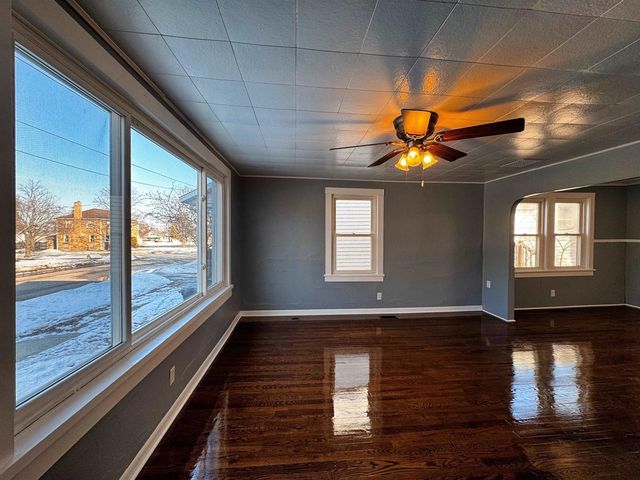 705 11TH AVENUE, Menominee, MI 49858