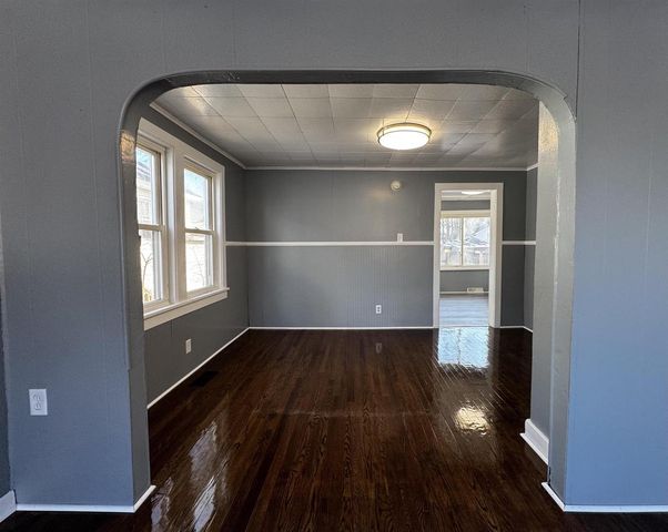 705 11TH AVENUE, Menominee, MI 49858