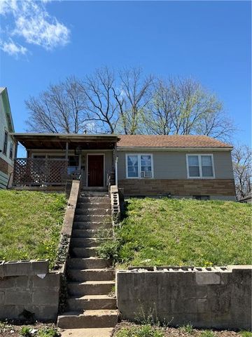 340 N Topping Avenue, Kansas City, MO 64123
