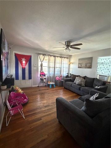 340 N Topping Avenue, Kansas City, MO 64123