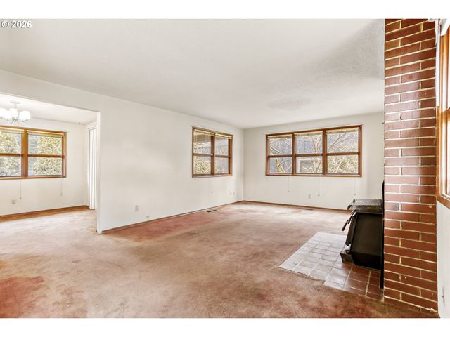 16659 Se POWELL Blvd, Portland, OR 97236