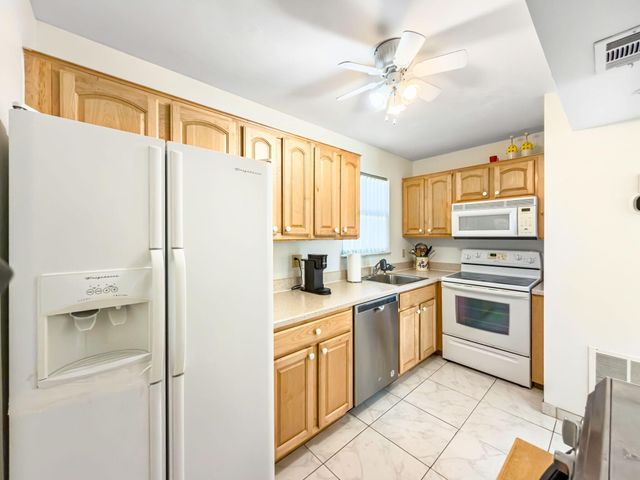 352 Lake Frances Drive, West Palm Beach, FL 33411