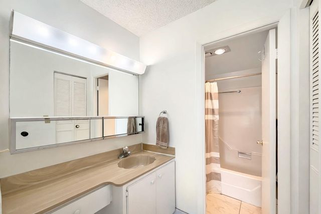 352 Lake Frances Drive, West Palm Beach, FL 33411