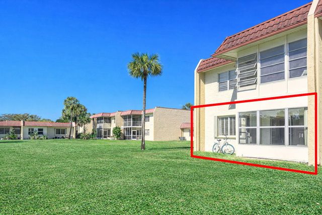 352 Lake Frances Drive, West Palm Beach, FL 33411