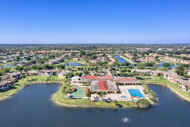 352 Lake Frances Drive, West Palm Beach, FL 33411