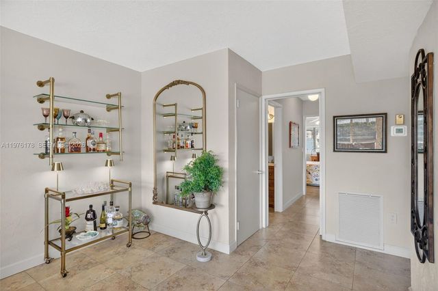 180 Isle Of Venice Dr 121, Fort Lauderdale, FL 33301