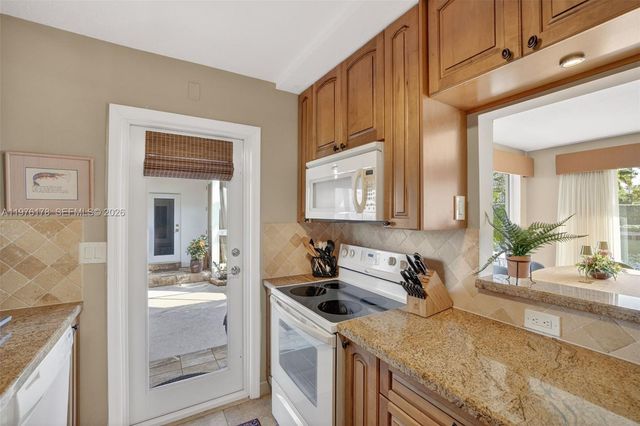 180 Isle Of Venice Dr 121, Fort Lauderdale, FL 33301