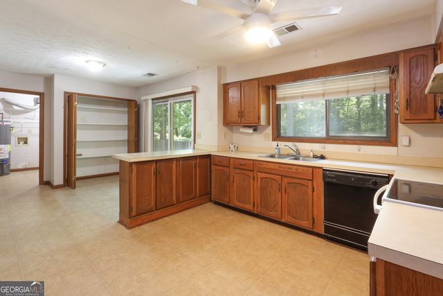 112 Fountain Head, Peachtree City, GA 30269
