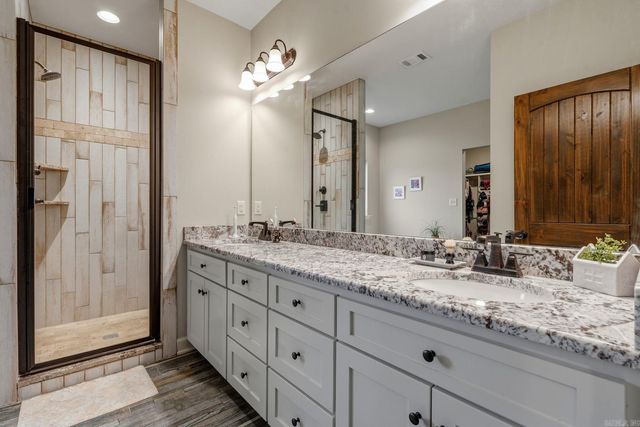 113 Winter Oak Place, Hot Springs, AR 71913