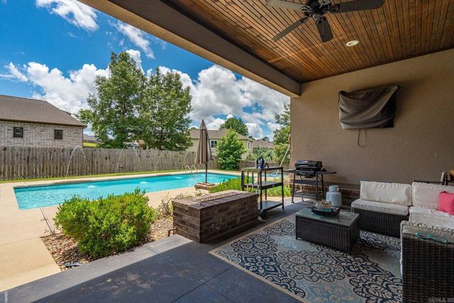 113 Winter Oak Place, Hot Springs, AR 71913
