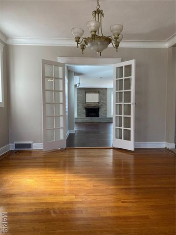 7354 Balson Avenue, University City, MO 63130