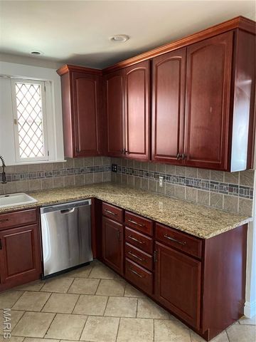 7354 Balson Avenue, University City, MO 63130