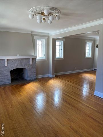 7354 Balson Avenue, University City, MO 63130