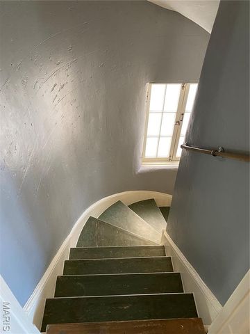 7354 Balson Avenue, University City, MO 63130