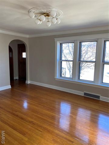 7354 Balson Avenue, University City, MO 63130