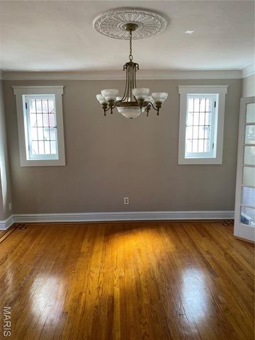 7354 Balson Avenue, University City, MO 63130