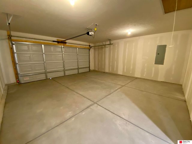 128 W Ida Lane, Lincoln, NE 68523