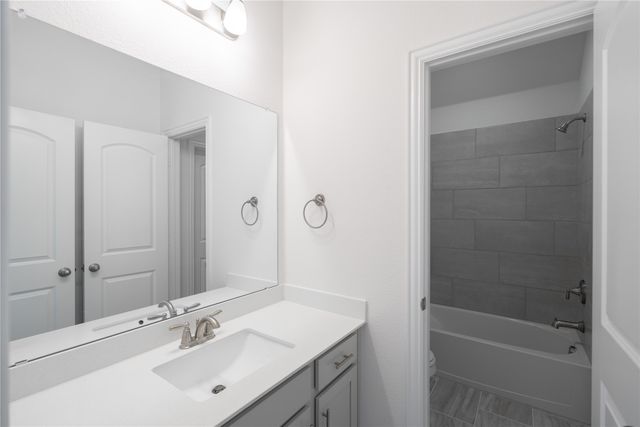 7118 Blackbrush Drive, Midlothian, TX 76065