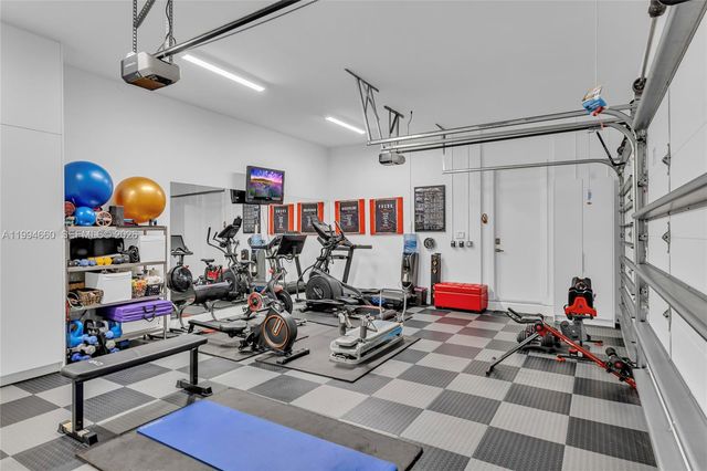 16631 Sunset Way, Weston, FL 33326