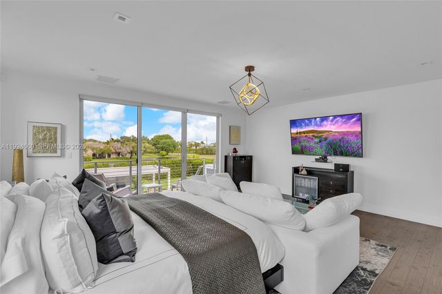 16631 Sunset Way, Weston, FL 33326