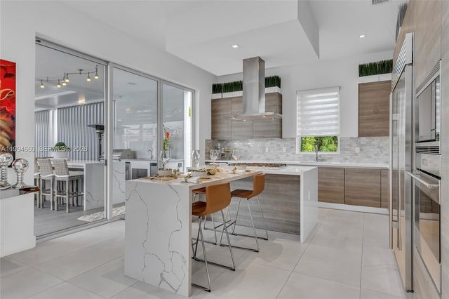 16631 Sunset Way, Weston, FL 33326