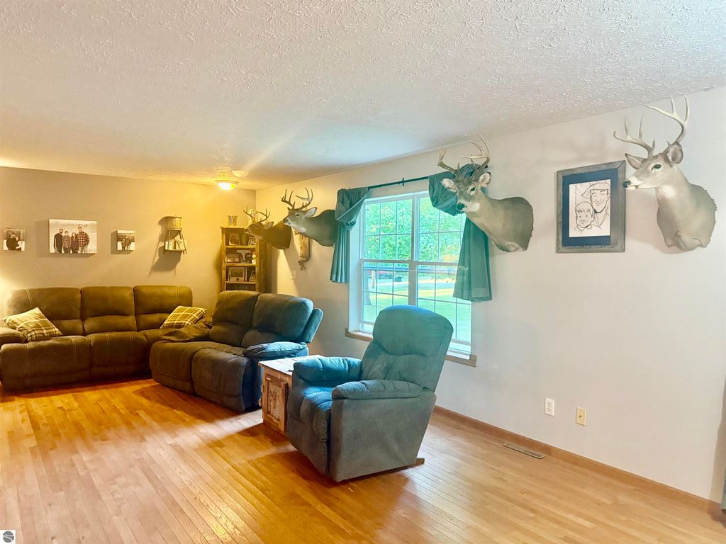 Image 33 of property listing at 587 N Lewis, Shepherd, MI 48883