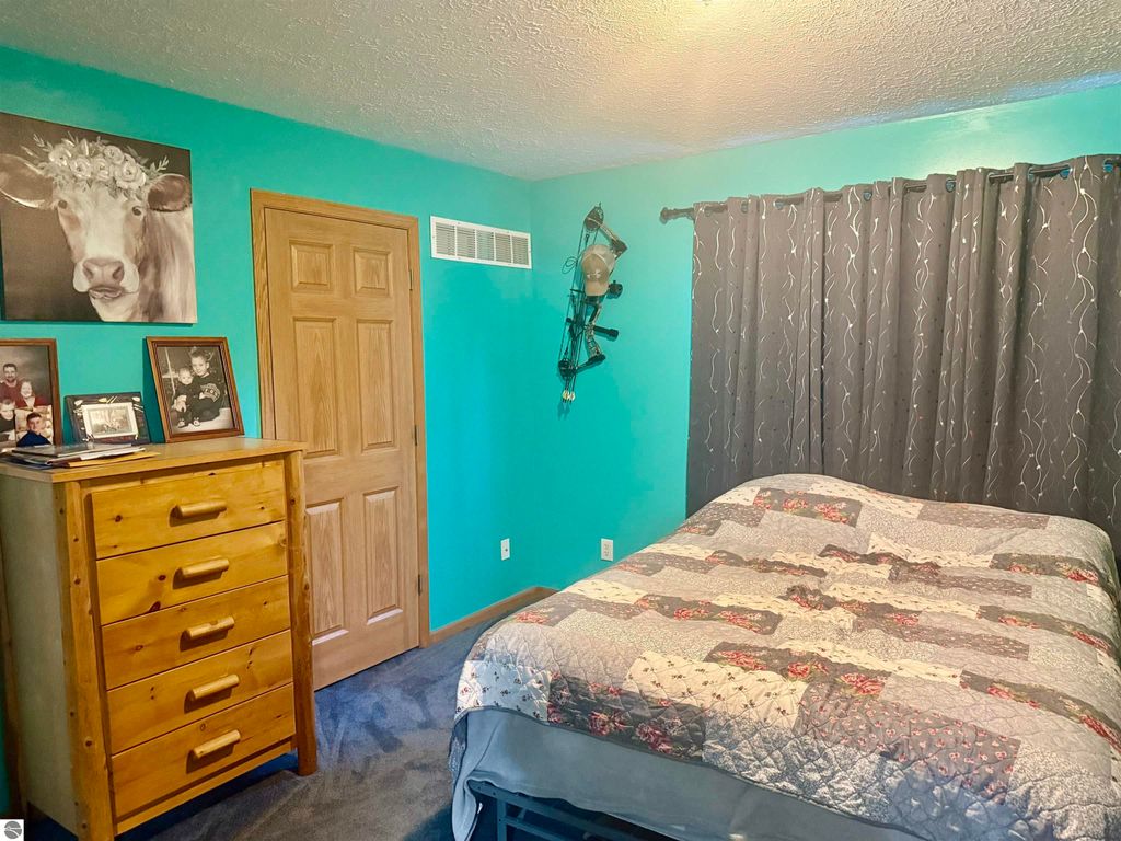 Image 38 of property listing at 587 N Lewis, Shepherd, MI 48883