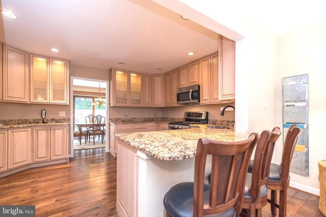 1607 LAKEVIEW CIR, Yardley, PA 19067