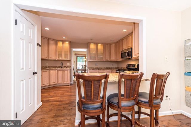 1607 LAKEVIEW CIR, Yardley, PA 19067