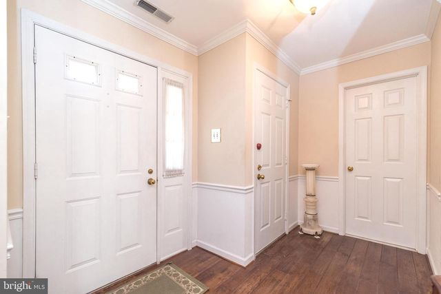1607 LAKEVIEW CIR, Yardley, PA 19067