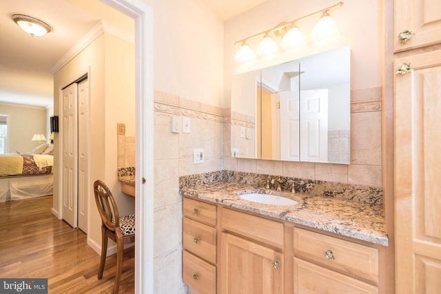 1607 LAKEVIEW CIR, Yardley, PA 19067
