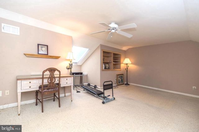 1607 LAKEVIEW CIR, Yardley, PA 19067