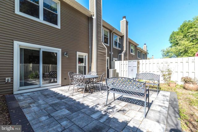 1607 LAKEVIEW CIR, Yardley, PA 19067