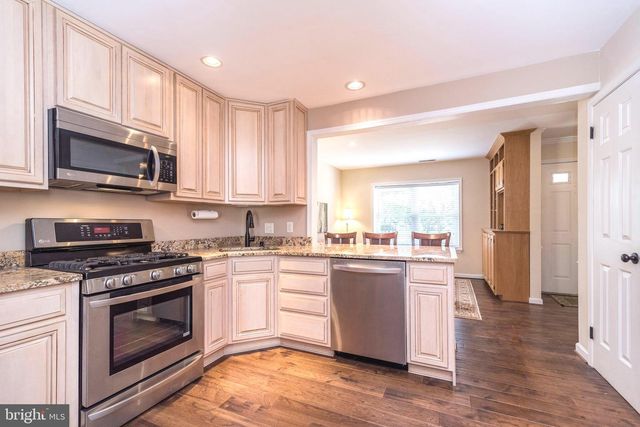 1607 LAKEVIEW CIR, Yardley, PA 19067