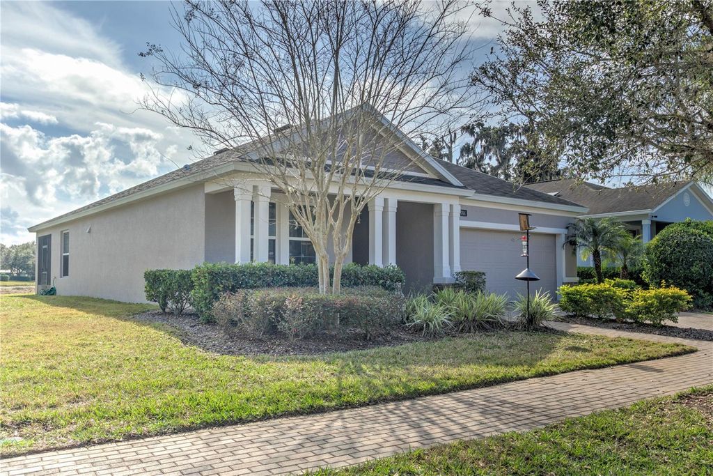 Image 3 of property listing at 19744 FORT KING RUN, Brooksville, FL 34601