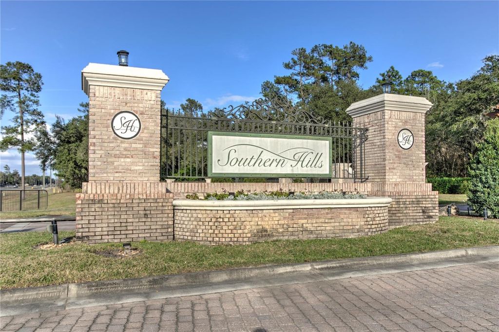Image 44 of property listing at 19744 FORT KING RUN, Brooksville, FL 34601
