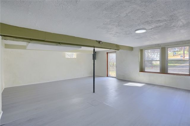 5848 Saltsburg Rd, Penn Hills, PA 15147