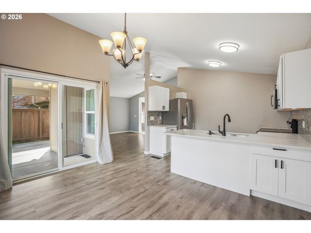 14110 Sw 80TH Ct, Portland, OR 97224