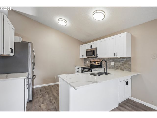 14110 Sw 80TH Ct, Portland, OR 97224