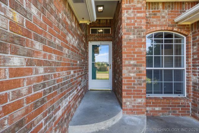 2203 Fieldstone Court S, Okmulgee, OK 74447