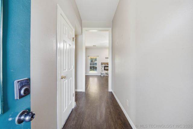2203 Fieldstone Court S, Okmulgee, OK 74447