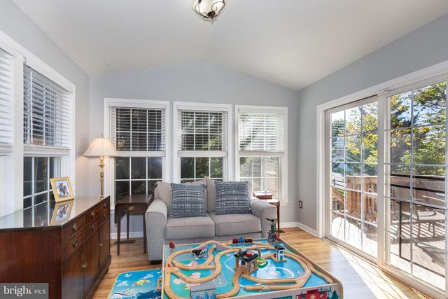 314 HUNTINGHORN ST, Taneytown, MD 21787