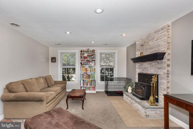 314 HUNTINGHORN ST, Taneytown, MD 21787