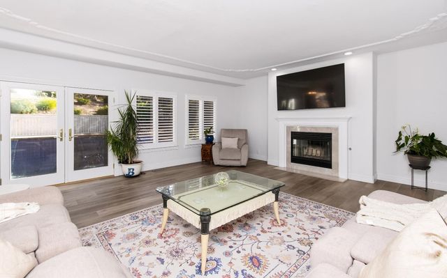 104 Table Rock Ct, Folsom, CA 95630