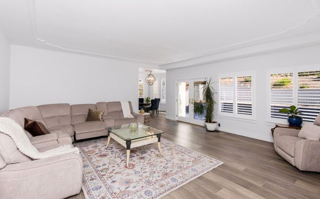 104 Table Rock Ct, Folsom, CA 95630
